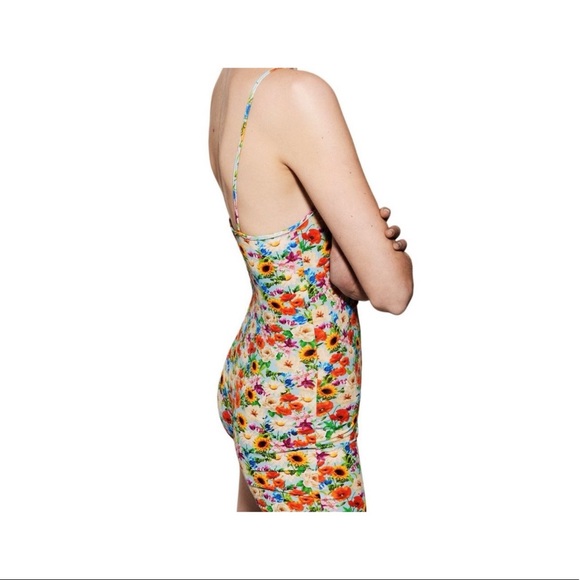 ✨2xHP✨NWT Zara Flower Print Romper - Picture 4 of 7